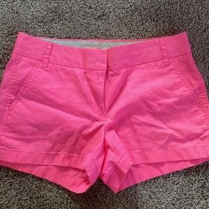 J.Crew 100% cotton Chino broken in size 4 🩷 🩷 🩷